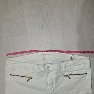 #23 Michael Kors Women's White Skinny Jeans